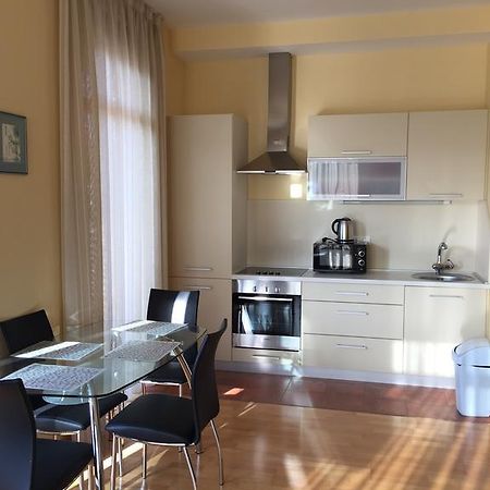 Apartments Ploski Херцег-Нови Экстерьер фото