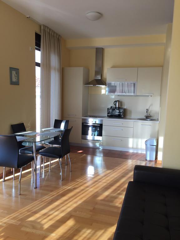 Apartments Ploski Херцег-Нови Экстерьер фото