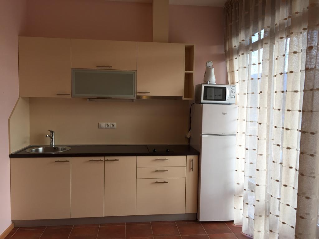 Apartments Ploski Херцег-Нови Экстерьер фото